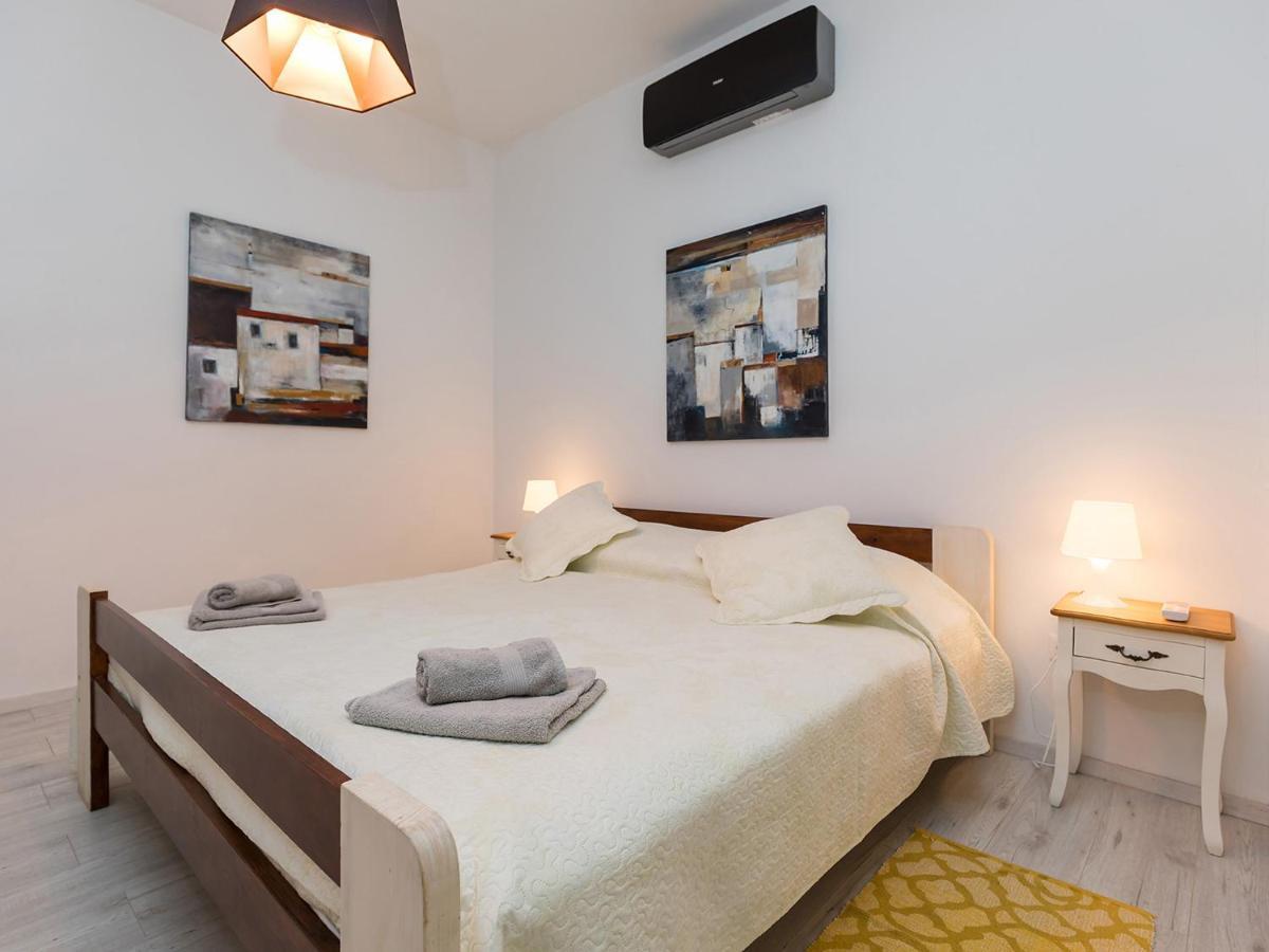 Design Apartment Novigrad  Ngoại thất bức ảnh
